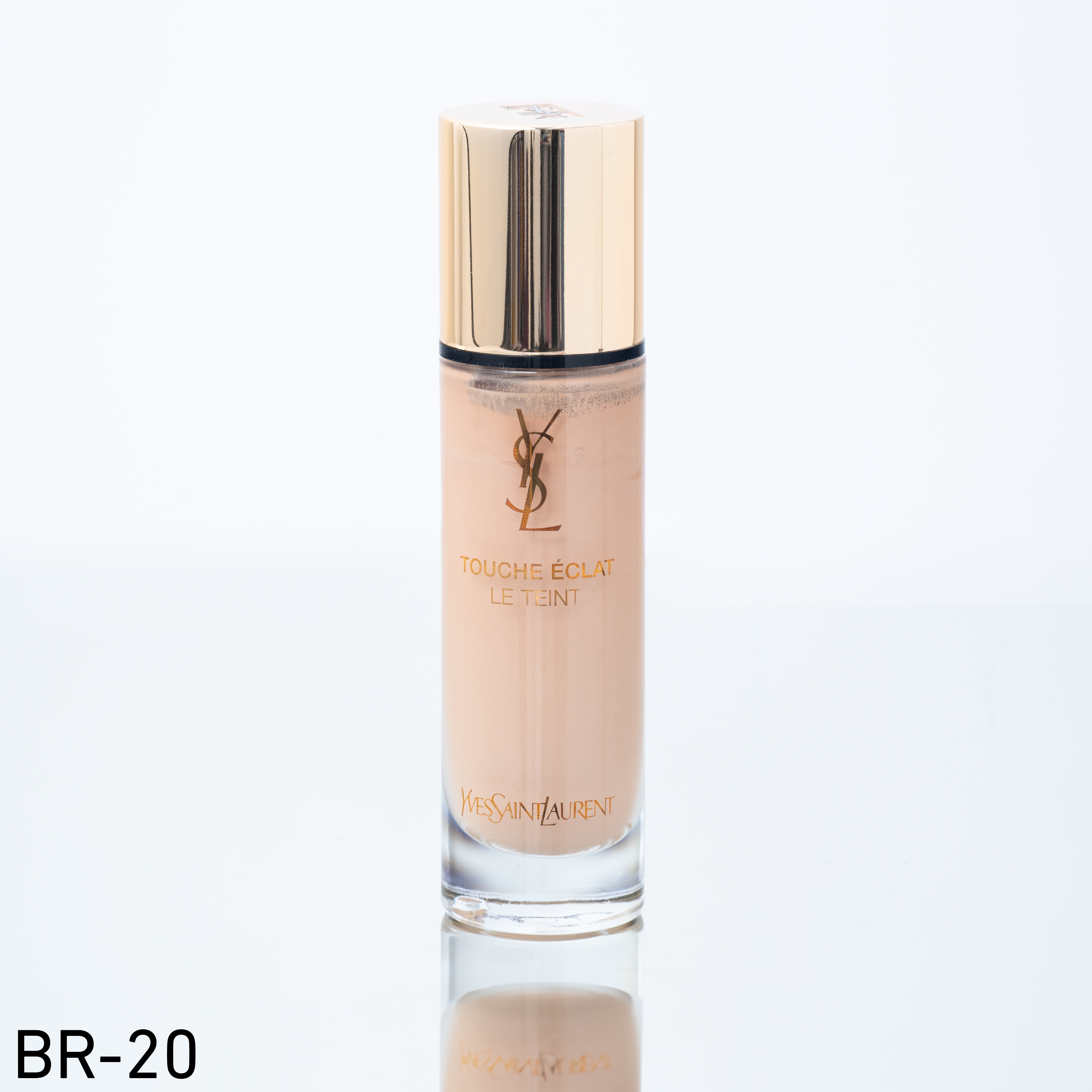 YVES SAINT LAURENT Le Teint Touche Eclat SPF 22 foundation إيف سان لوران كريم اساس