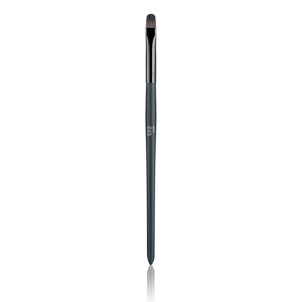 MAKE UP FACTORY CONCEALER BRUSH ميك اب فاكتوري فرشاة كونسيلر