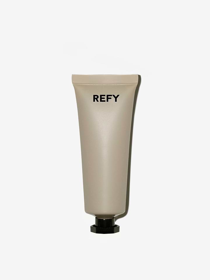REFY BEAUTY GLOSS HIGHLIGHTER Non-stick liquid face highlighter - TOPAZ  ريفاي بيوتي هايلايتر وجه سائل غير لاصق.