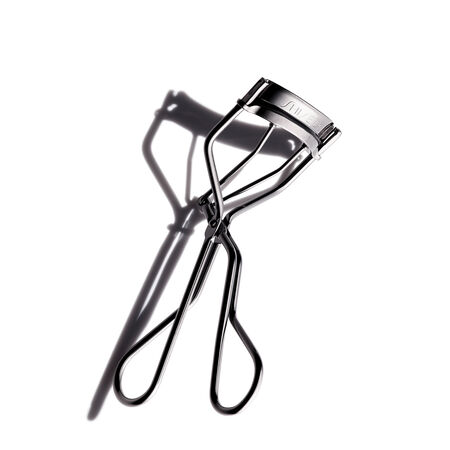 SHISEIDO Eyelash Curler شيسيدو أداة تقويس الرموش