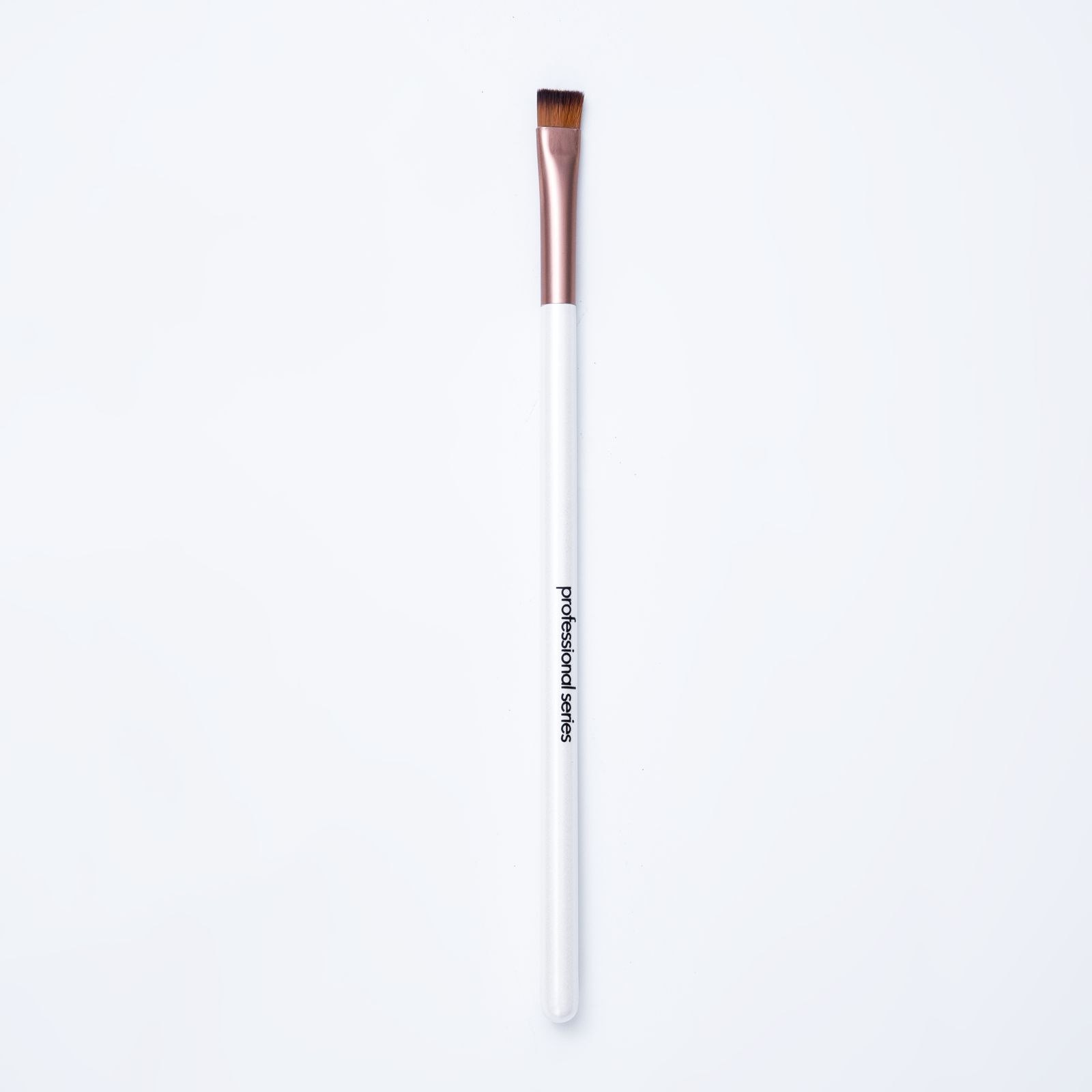 TRINA Professional Angled Makeup Brush 13 ترينا فرشاة مسطحة