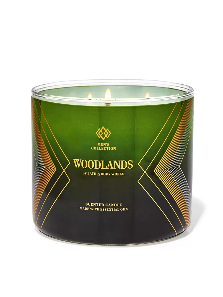 BATH AND BODY WORKS Woodlands 3-Wick Candle شموع معطرة