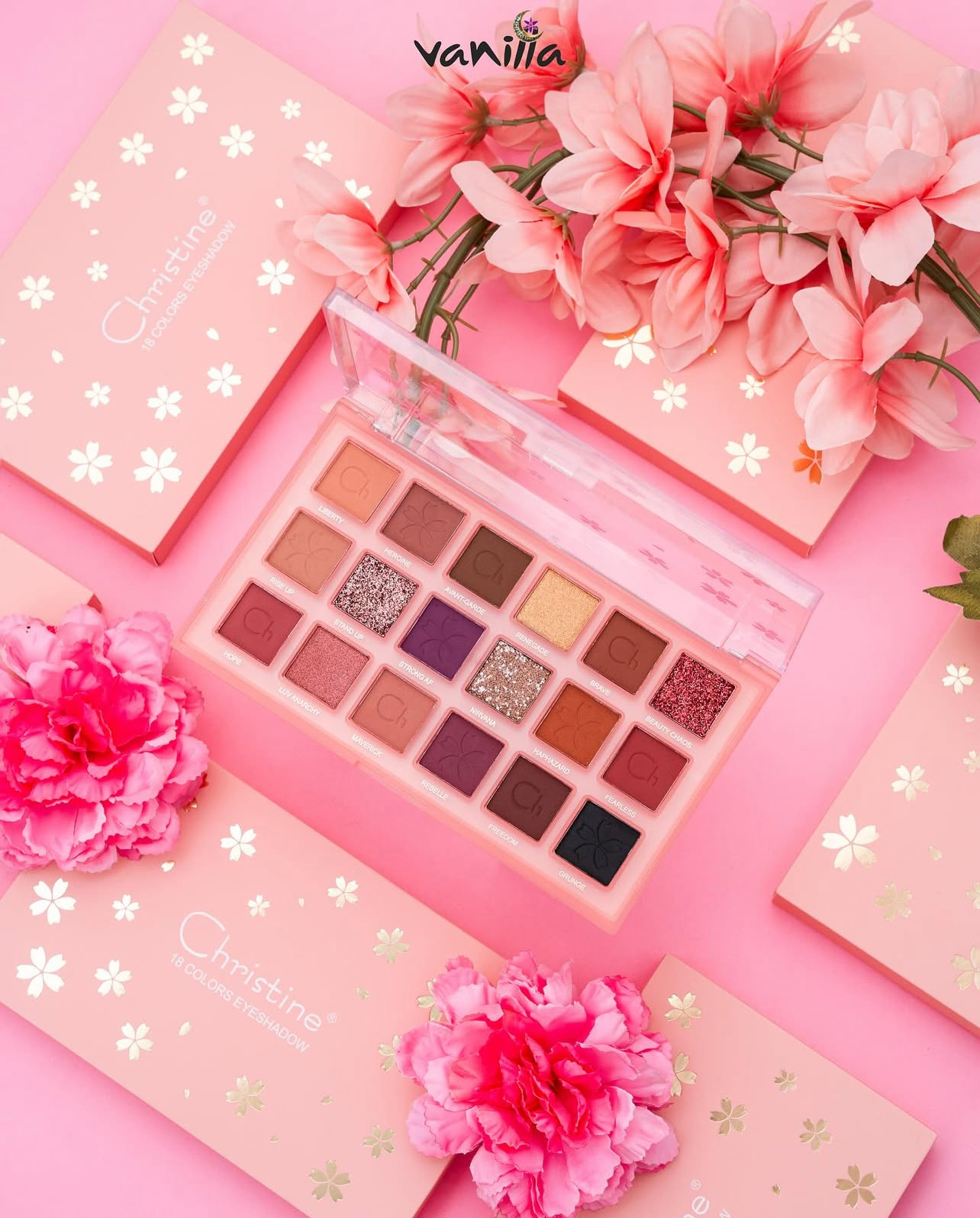 Christine 18 Colors Eyeshadow B كرستين باليت ظلال للعيون