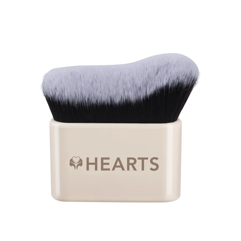 HEARTS Foundation & Liquid Highlighter Brush B005 هارتس فرشاة لتوزيع كريم الأساس والإضاءة السائلة