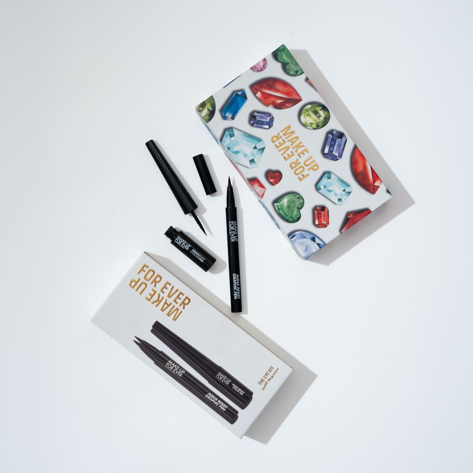 MAKE UP FOR EVER THE EYE KIT مجموعة مكياج العيون