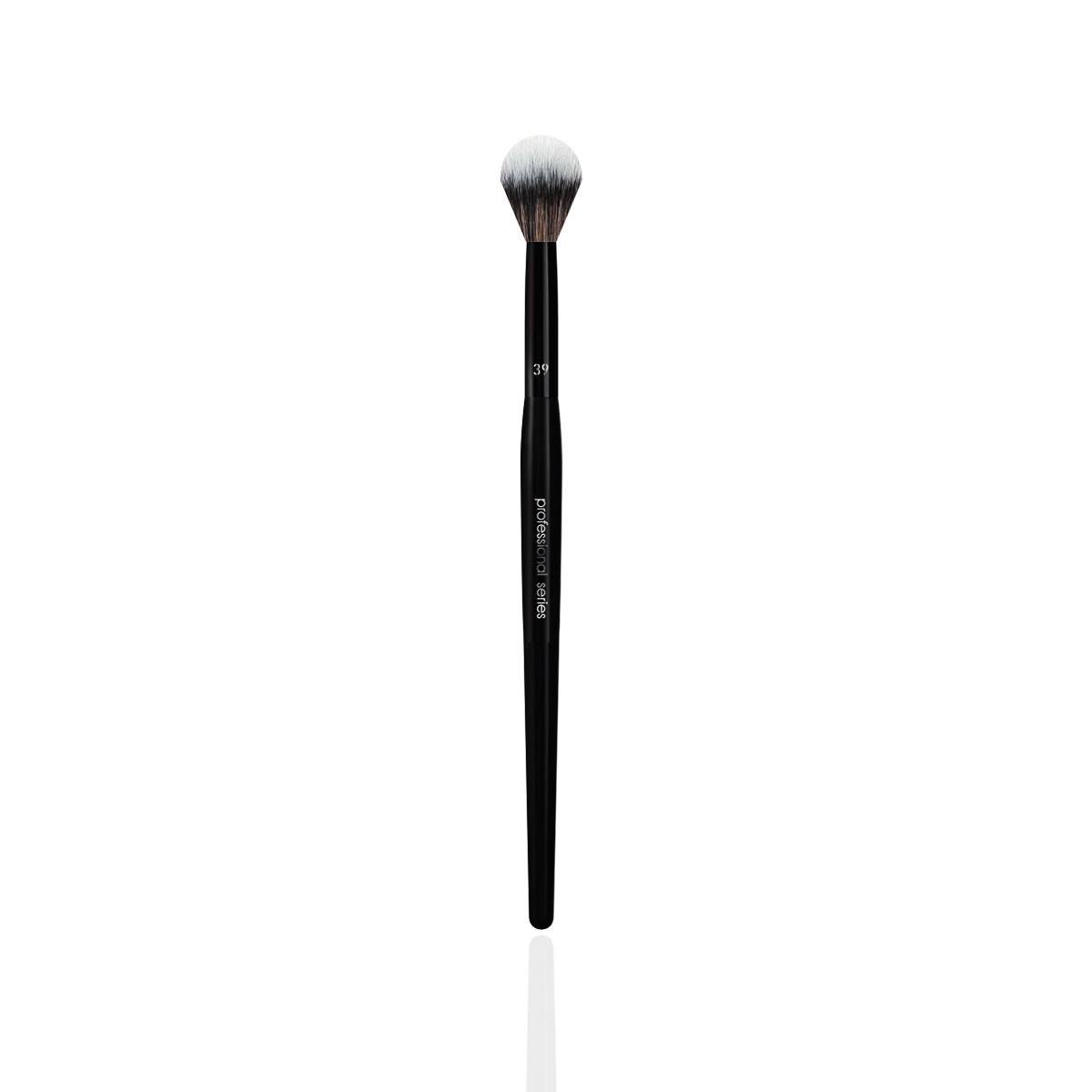 ELLY Conical Highlighter Brush - 39  ايلي فرشاة هايلايتر للوجه
