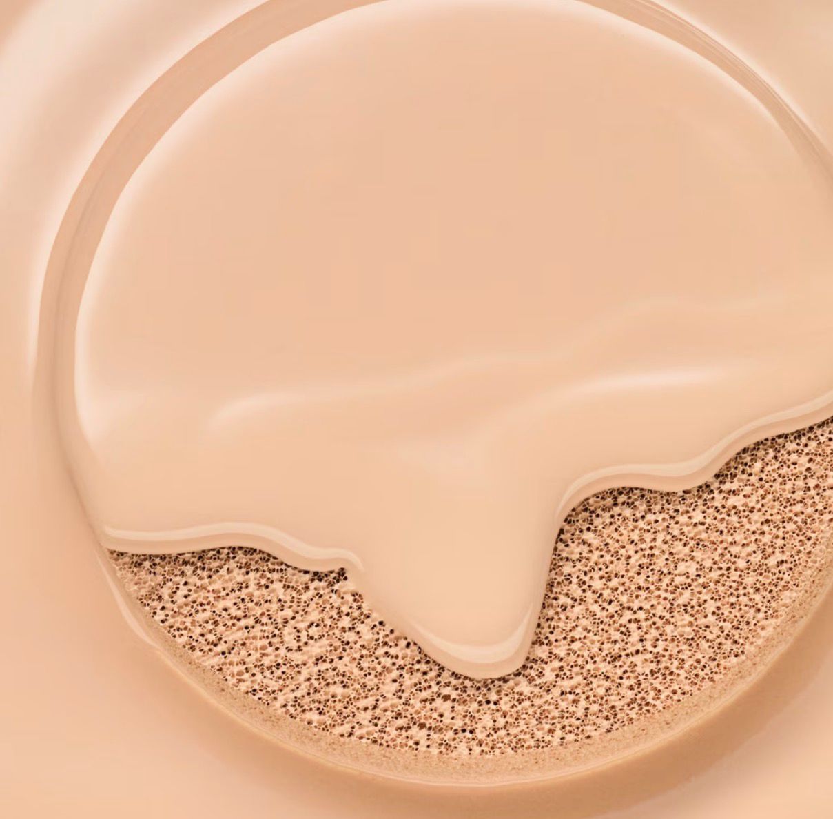 CATRICE INVISIBLE COVER CUSHION FOUNDATION كاترس كريم اساس للبشرة