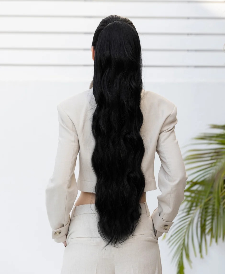 YOUMI BEAUTY Ponytail Extension - Dark Brown 200g 88cm يومي بيوتي خصلة شعر اصطناعي تمنحكِ كثافة وطولًا وإطلالة أنيقة