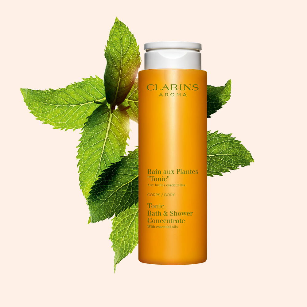 CLARINS Tonic Bath & Shower Concentrate 200ml كلارنس غسول يحتوي على زيوت عطرية منعشة للجسم