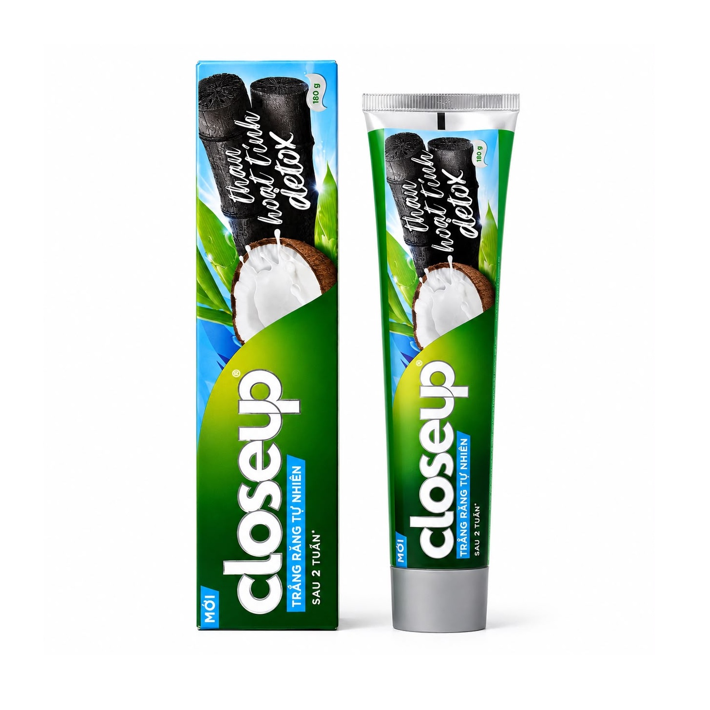 CLOSEUP Detox Whitening Toothpastes with Activated Charcoal 180g كلوز اب معجون أسنان بالفحم النشط ينظف البقع ويمنح الأسنان بياضًا