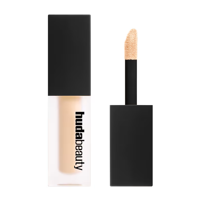 HUDA BEAUTY #Fauxfilter Luminous Matte Liquid Concealer Mini 2ml هدى بيوتي كونسيلر يمنح تغطية مثالية وثباتًا طويلًا ويخفي العيوب