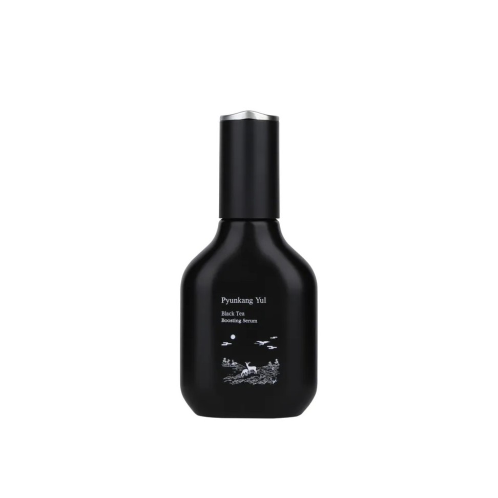 PYUNKANG YUL Black Tea Boosting Serum 45ml  بيون كانغ يول سيروم الشاي الاسود يرطب ويحسن مظهر الخطوط الدقيقة والتجاعيد