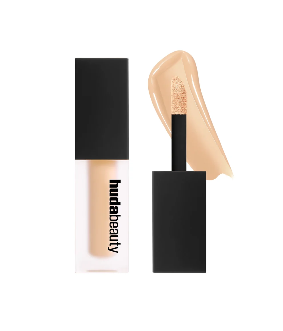 HUDA BEAUTY #Fauxfilter Luminous Matte Liquid Concealer Mini 2ml هدى بيوتي كونسيلر يمنح تغطية مثالية وثباتًا طويلًا ويخفي العيوب