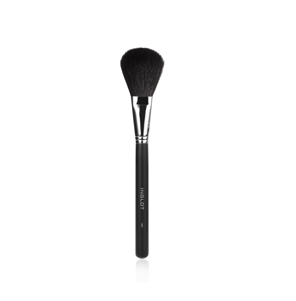 INGLOT Makeup Brush - 15BJF  انجلوت فرشاة لتطبيق البلاشر والبودرة الحرة والمضغوطة
